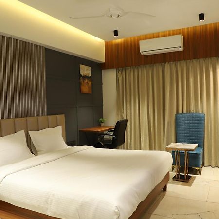 Hotel Florence نانديد المظهر الخارجي الصورة