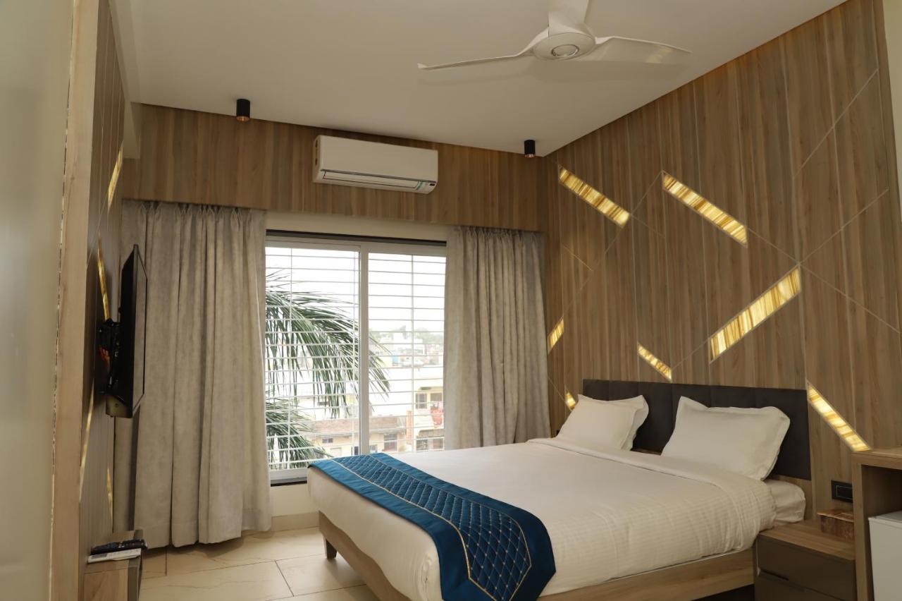 Hotel Florence نانديد المظهر الخارجي الصورة