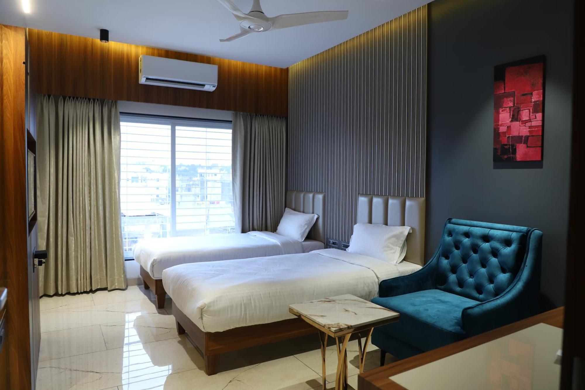 Hotel Florence نانديد المظهر الخارجي الصورة