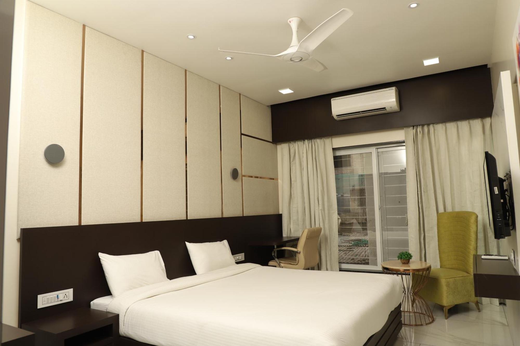 Hotel Florence نانديد المظهر الخارجي الصورة
